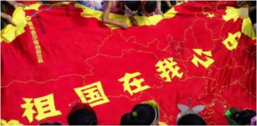组图|三亚年货节主会场开启 年轻人成消费主体